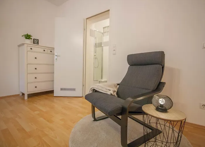 Cozy 2 Room Apartment - Enjoy Autumn In Vienna *